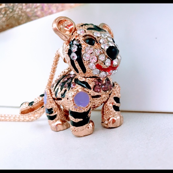 Crystal Studded Tiger Necklace movable legs head - Picture 3 of 5